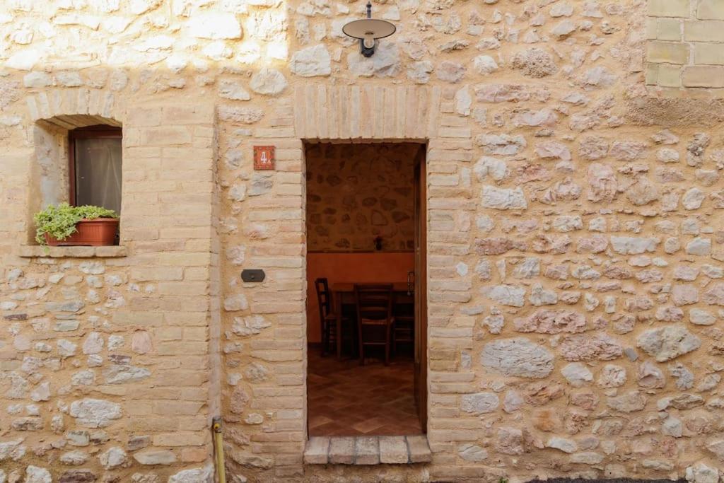 Appartamento Venturini Trevi Exterior foto
